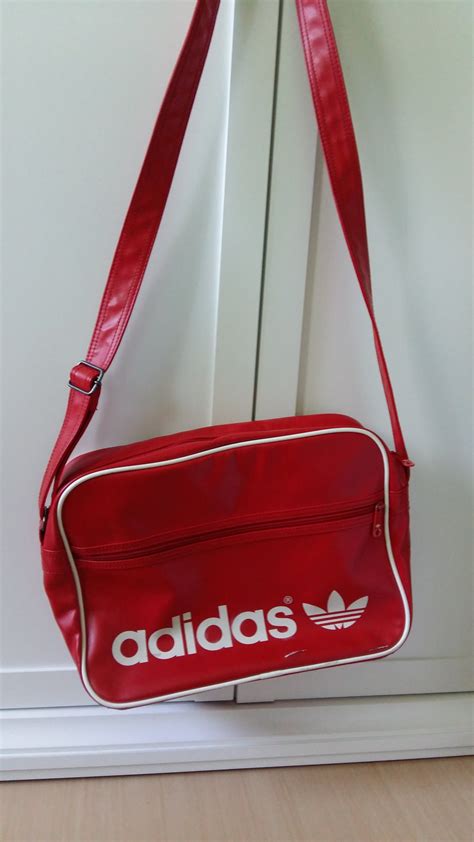 adidas tasche rot punkte|R﻿ote Taschen .